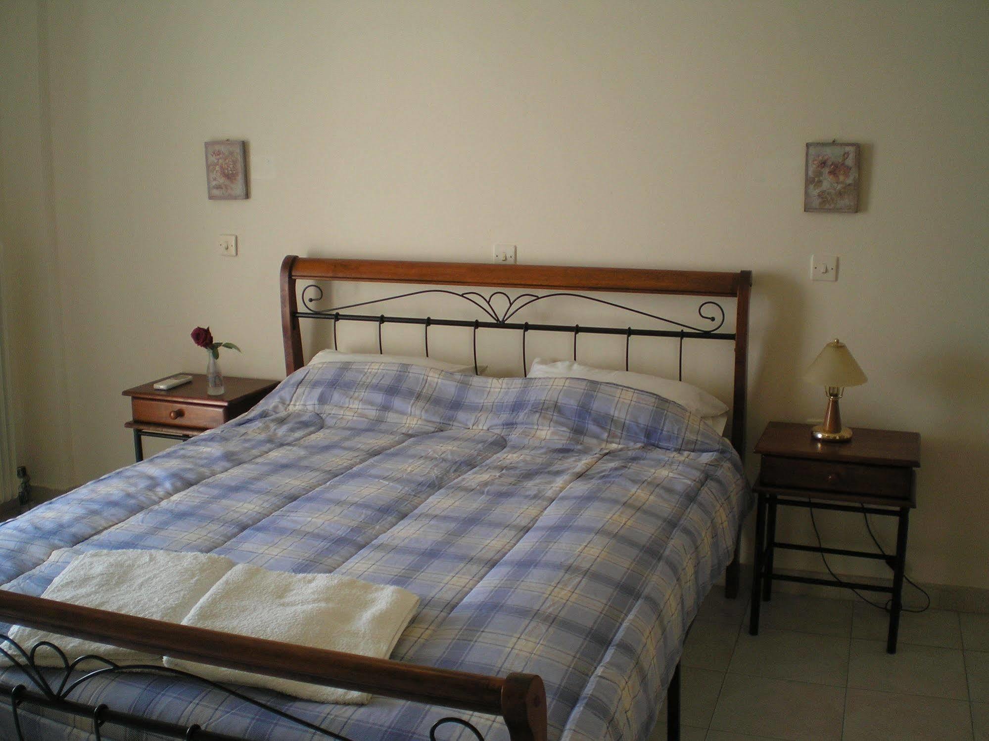 Christina Apartments Drepano  Extérieur photo
